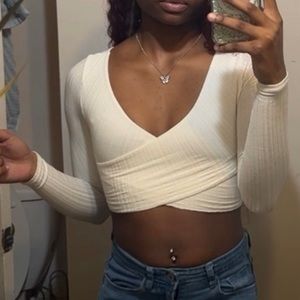 White cross cross crop top with long sleeves